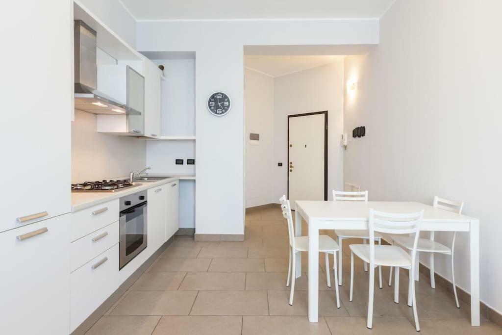 Spacious And New Apt In Citta Studi Milano Eksteriør bilde